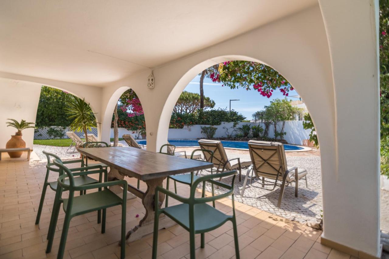 Traditional 3 Bedroom Villa With Great Pool In The Heart Of Vale Do Lobo Eksteriør bilde