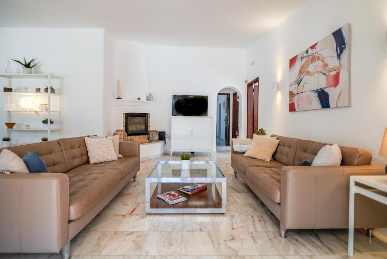 Traditional 3 Bedroom Villa With Great Pool In The Heart Of Vale Do Lobo Eksteriør bilde